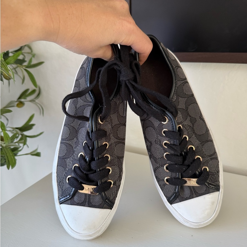 Coach Women's Black and White Signature Sneakers
